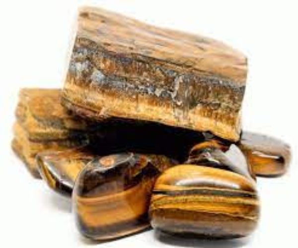 Mineral de ojo de tigre para manifestar voluntad y anclaje físico