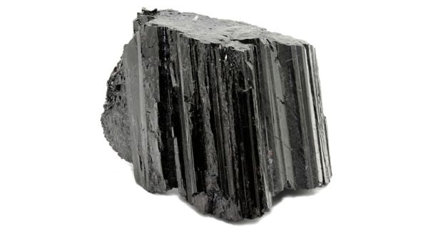 Mineral de turmalina para el enraizamiento y la limpieza de los chakras